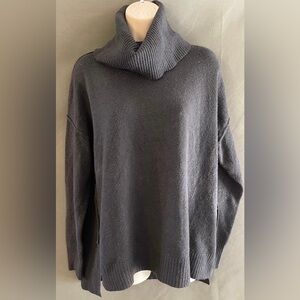 NWT women's turtleneck sweater Becca Tilley BarIII (M) MSRP $69.50